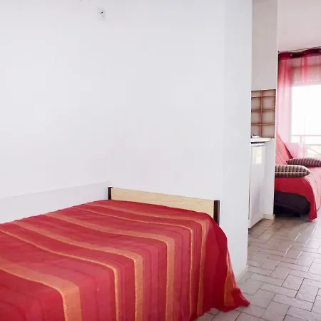 Le Lagon Bleu-1 By Interhome