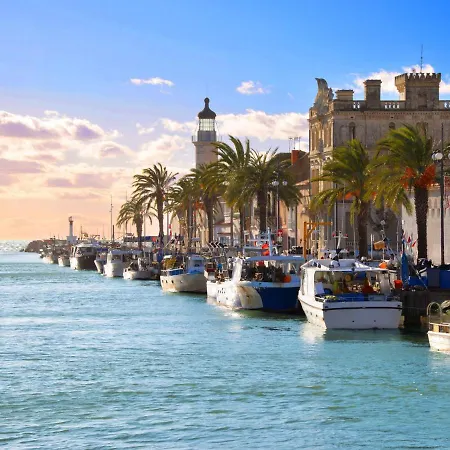 Le Lagon Bleu-1 By Interhome * Ле-Гро-дю-Руа