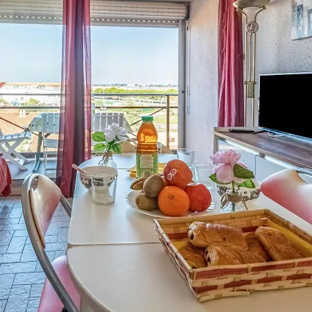 Le Lagon Bleu-1 By Interhome