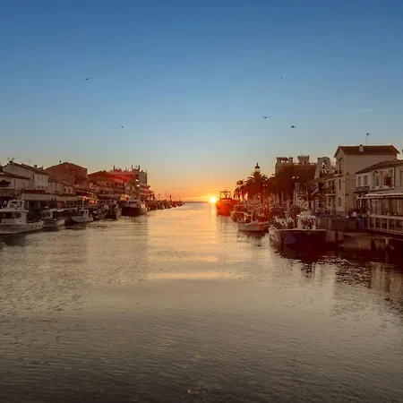 Le Lagon Bleu-1 By Interhome *